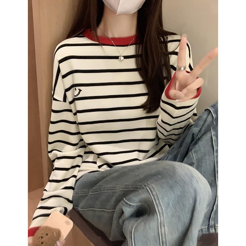 

Контрастный полосатый свитер с принтом смайлика на правом плече, круглым вырезом и длинными рукавами для женщин, осенний, внутренний, свободный, облегающий, базовый топ-рубашка One Size