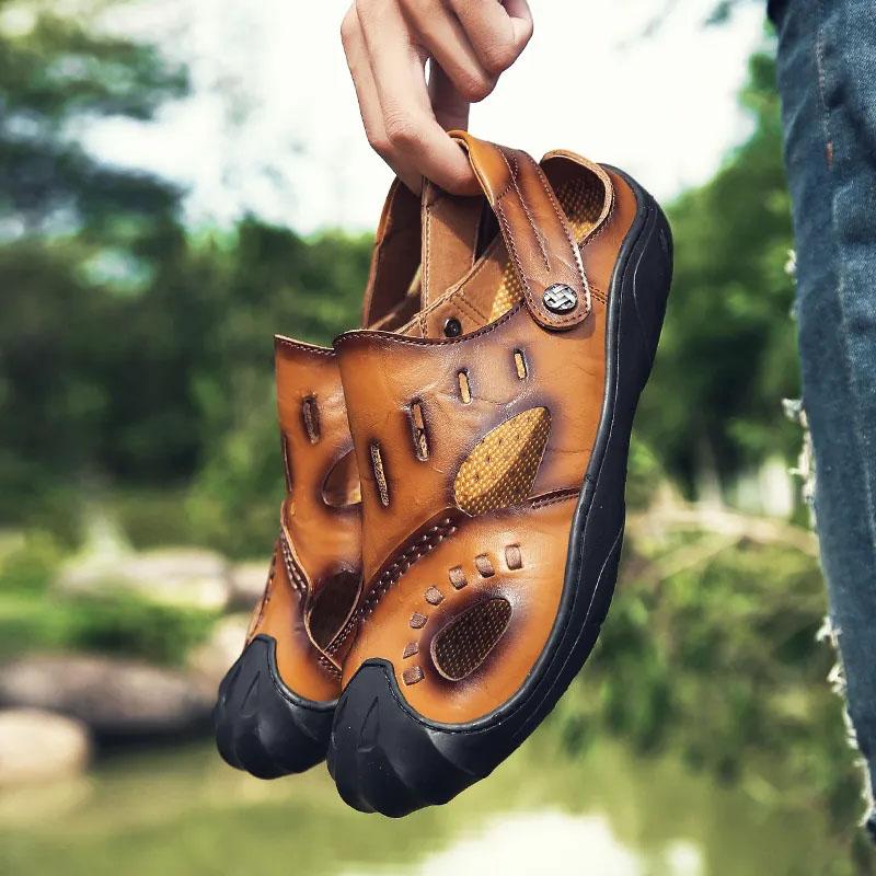 Summer Men's Sandals Genuine Cowhide Leather Breathable Hollow Beach Shoes Hole Shoes Soft Sole Breathable Waterproof Sandals