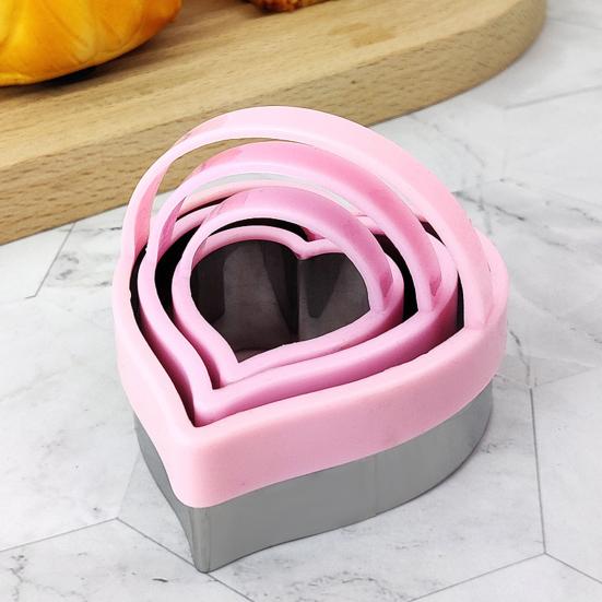 3Pcs Stainless Steel Cookie Cutter with Handles Heart Star Plum Blossom Circle Shapes DIY Baking Molds for Fondant Cookies Cake Decorating Tools