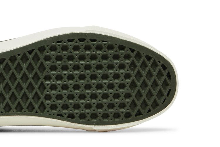 Men's Sneakers Undefeated x Vans OG Old Skool LX 'U-Man - Grasshopper'