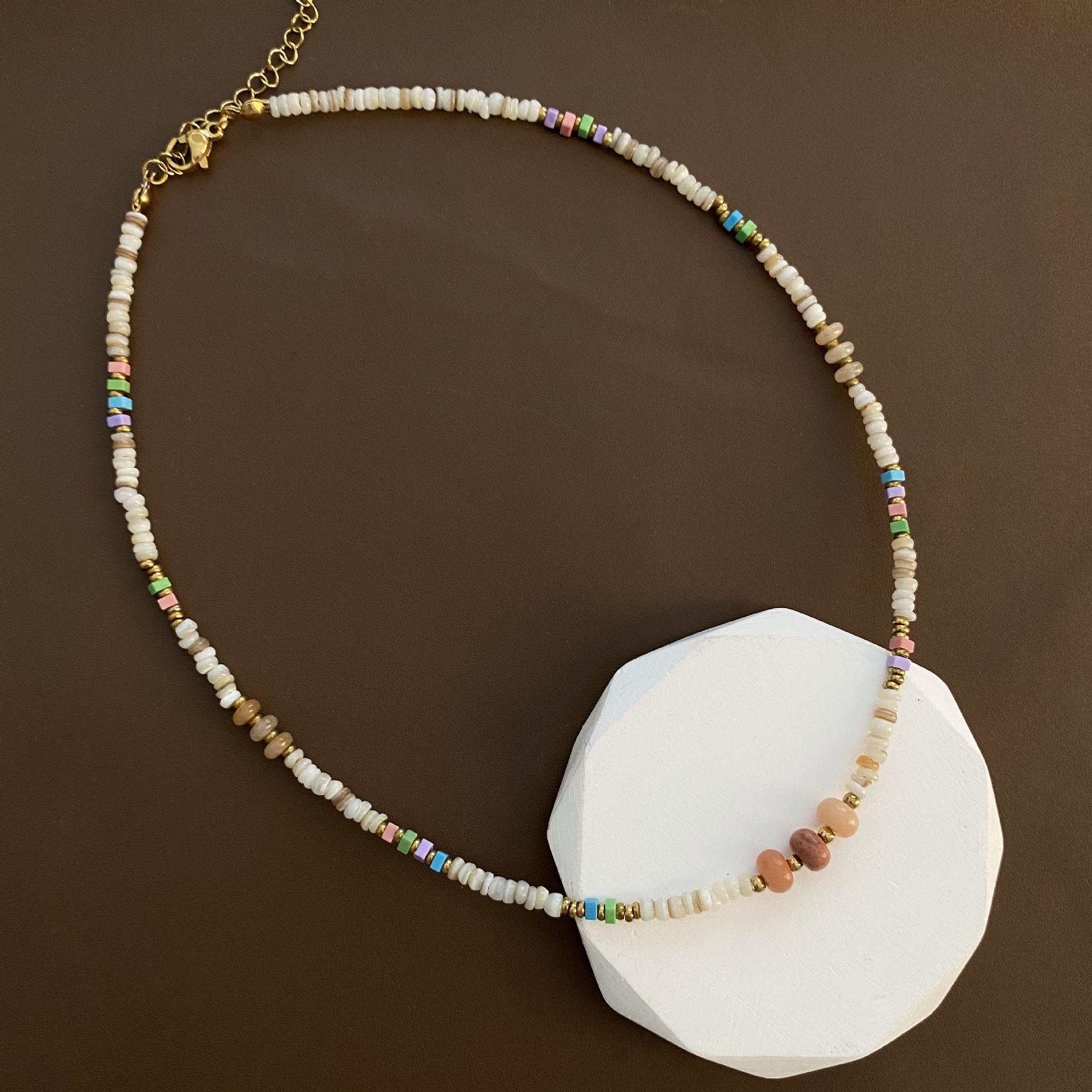 

Изысканное ожерелье из титановой стали с бусинами: Женские украшения высокого класса, устойчивые к выцветанию