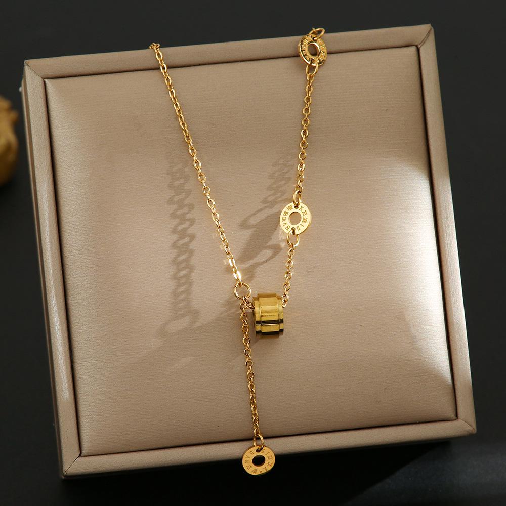 Elegant 18K Plated Titanium Steel Cross Necklace for Women - Light Luxury Clavicle Chain That Resists Fading