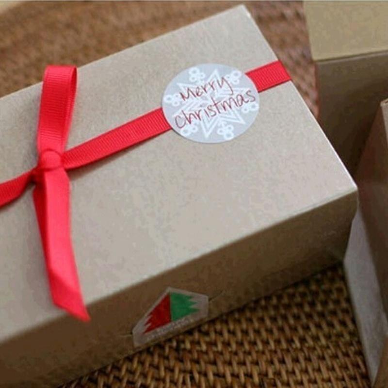 10 Pages 150pcs Christmas Stickers XMAS Tree Labels Seals Stickers Decoration Gift