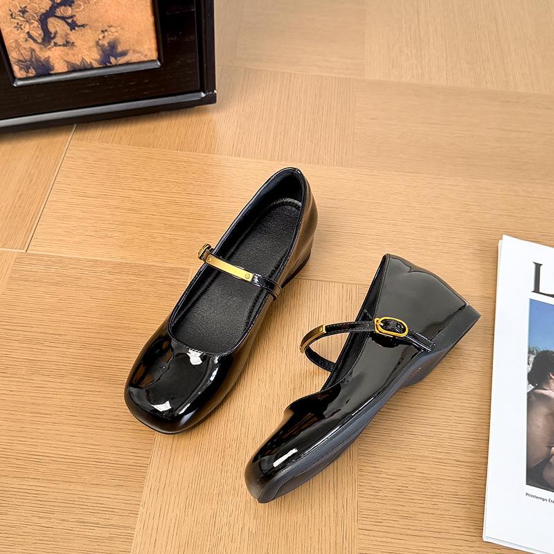 One Word with Mary Jane Single Shoes Women's Spring Sense Design Versatile Small Leather Shoes Thick Heel Buckle New French Retro