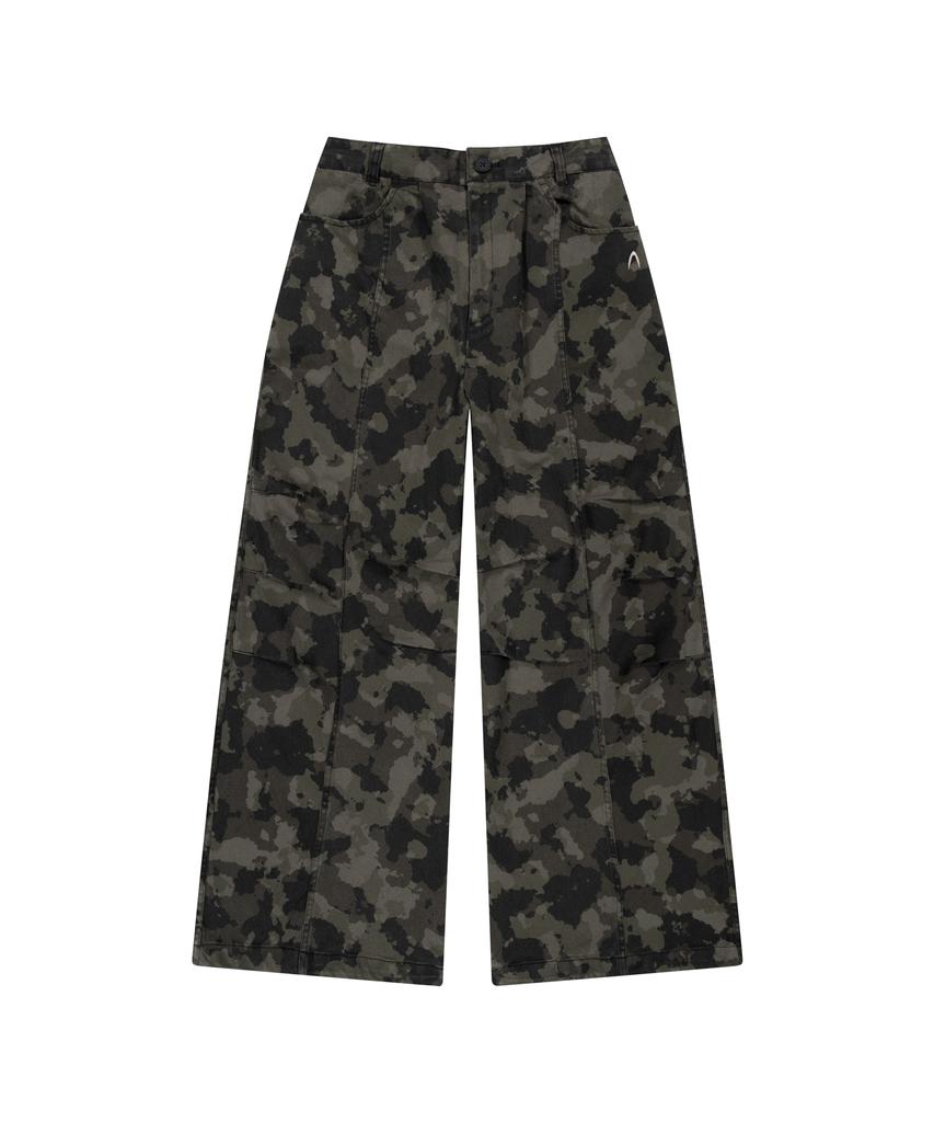 AAKAM Knee Pin-Tuck Camouflage Twill Pants (Khaki)
