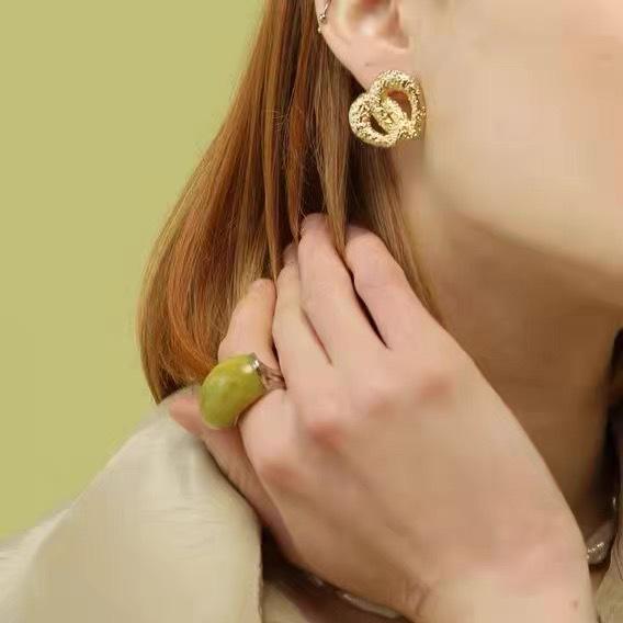 Korean Green Grape Jade Ring: White Gold-Plated Fashionable Women's Copper Ring