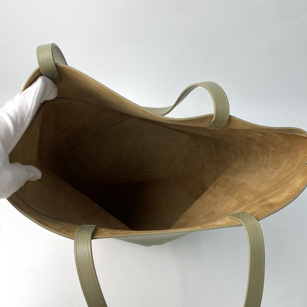 Used LOEWEHandbag Eucalyptus Green Leather Women