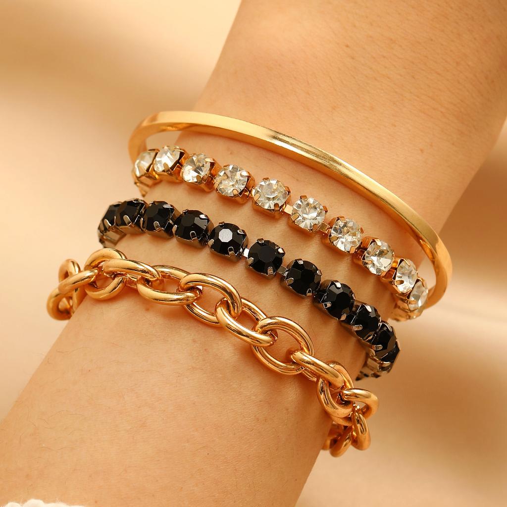 Vintage Mehrschichtiges Kettenarmband Set für Damen – Trendiger Europäischer Stil, Retro Minimalistischer Handschmuck, Grenzüberschreitende Heißverkauf Accessoires