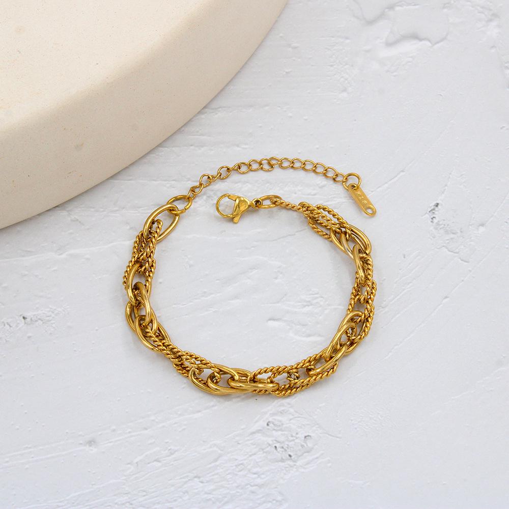French Retro 18K Gold-Plated Titanium Steel Necklace for Women – High-End Stainless Steel