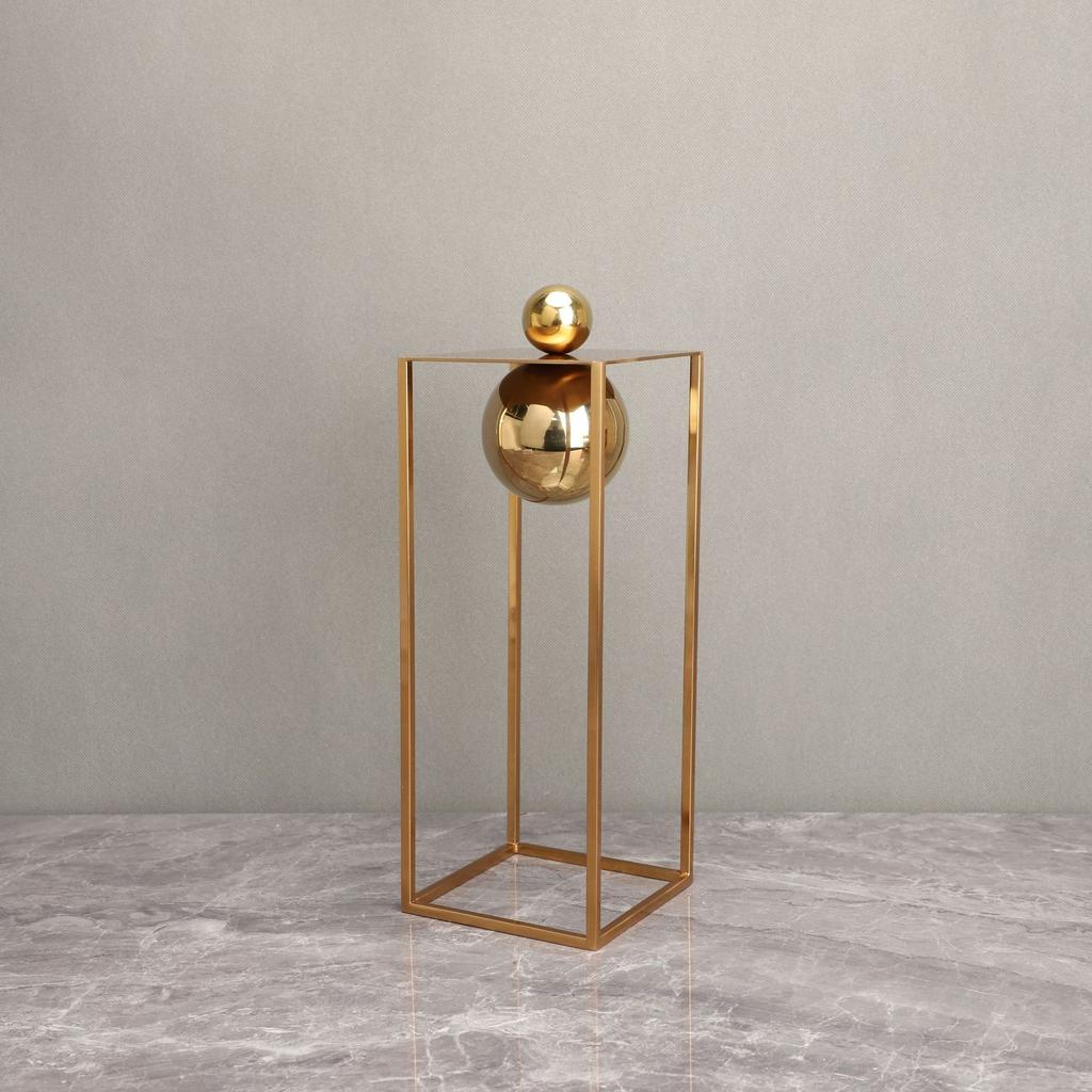 Metallhandwerk Geometrische Boxen Goldener Rahmen Kugelförmige Abstrakte Skulptur Metall Dekorative Figuren Heimdekorationszubehör