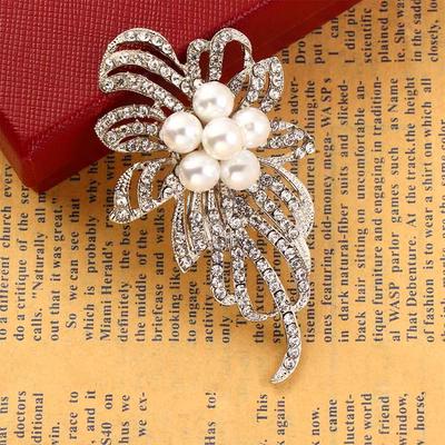 Fashion Gifts For Women Flower Crystal Rhinestone Zinc Zinc Alloy Accessories Brooches Pins Corsage Jewelry