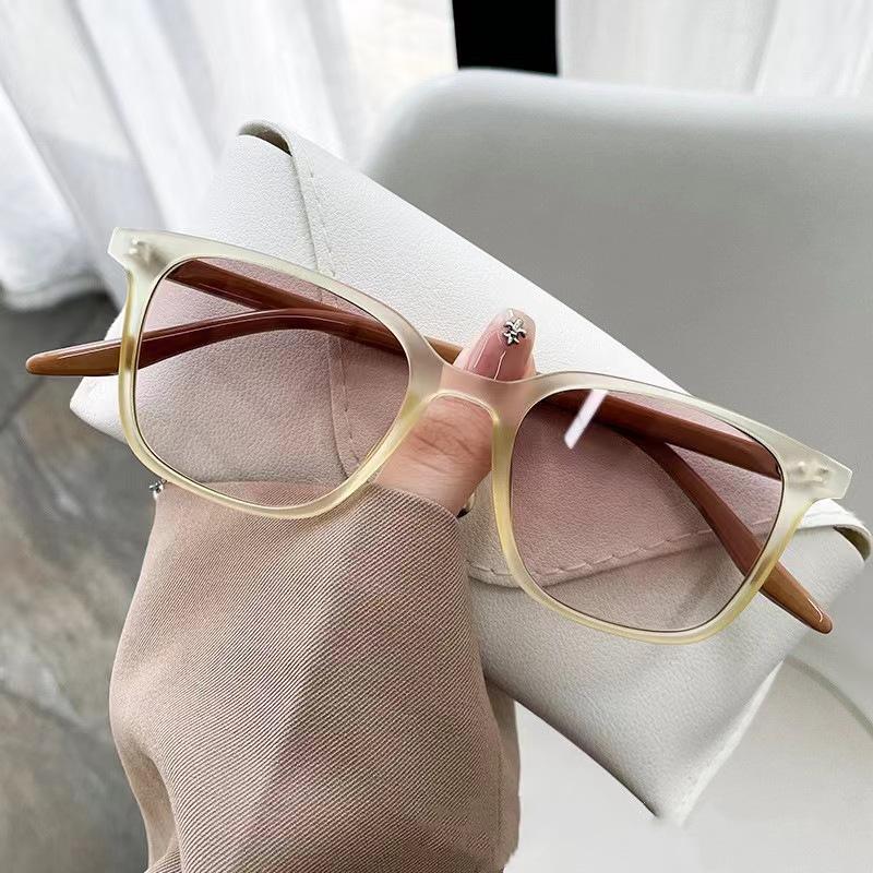 Vintage Retro Style Men Women Sunglass Square Shape Anti-Glare Sunglasses Women Driving Hiking Sun Glasses For Men