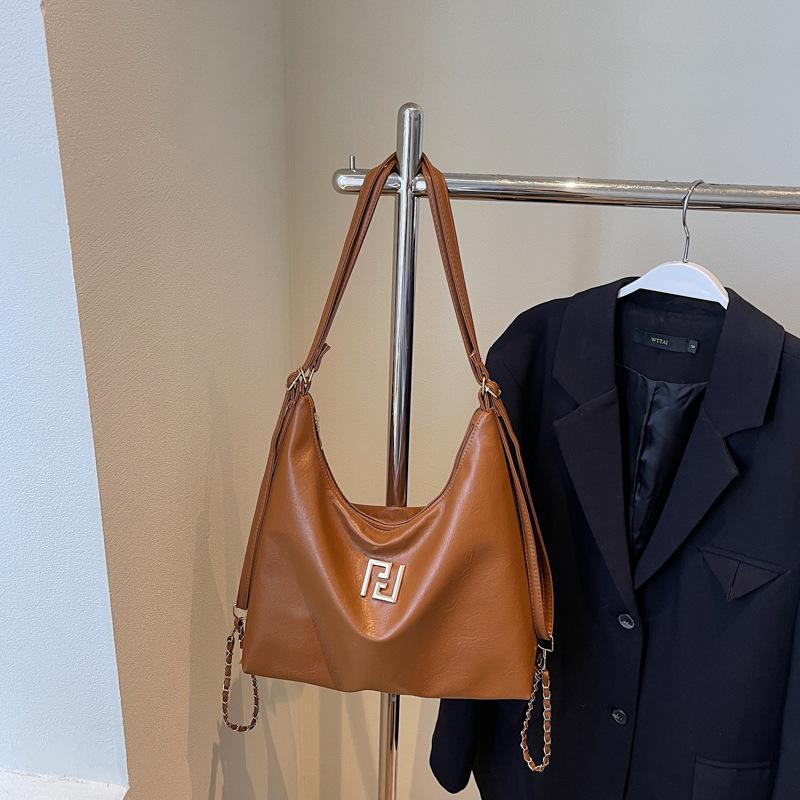 

Bag women s new 2025 summer new casual retro work commuting large capacity fashionable versatile tote bag коричневий