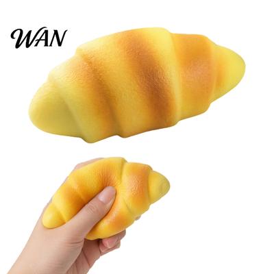 Croissant Fidget Toy Stress Relief Squeeze Toy, Simulated Bread Sensory Pinch Home Office Worker Relaxation Desk Realistic