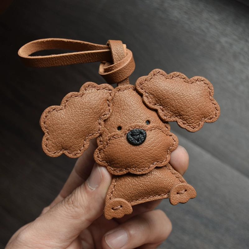 Teddy handmade leather car key bag pendant rearview mirror pendant cute simple female gift keychain