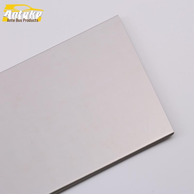 19 Ford Focus Hatchback/Sedan Window Trim: Scratch-Resistant Glass Protection