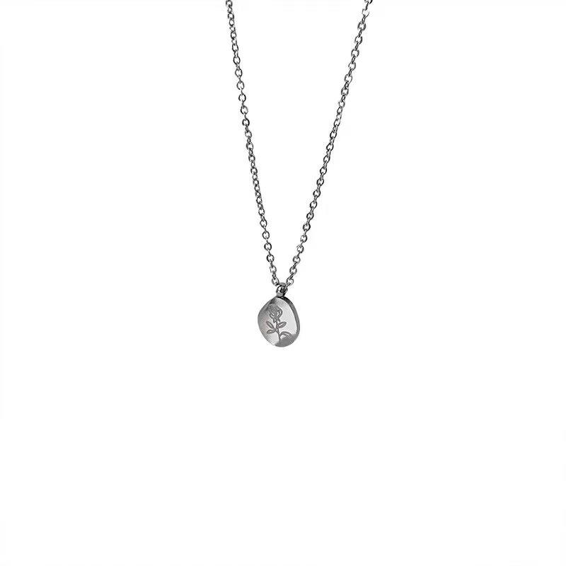

Titanium steel non-fading tulip necklace female ins niche design sense fairy collarbone chain thin chain