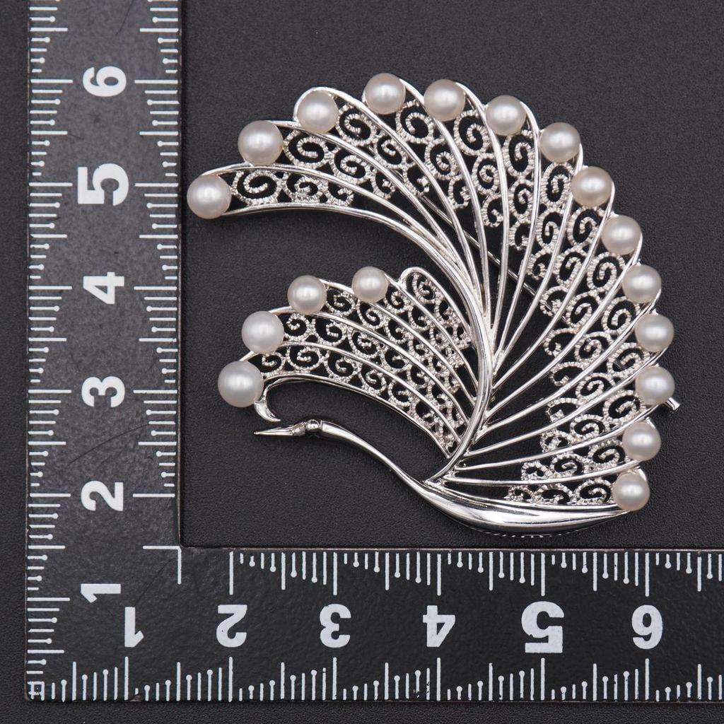 Used A223 Freshwater Pearl 3.5-4.3mm 18 Pearls SILVER Engraved Brooch Silver Filigree Filigree Crane Design Silver Corsage June Birthstone