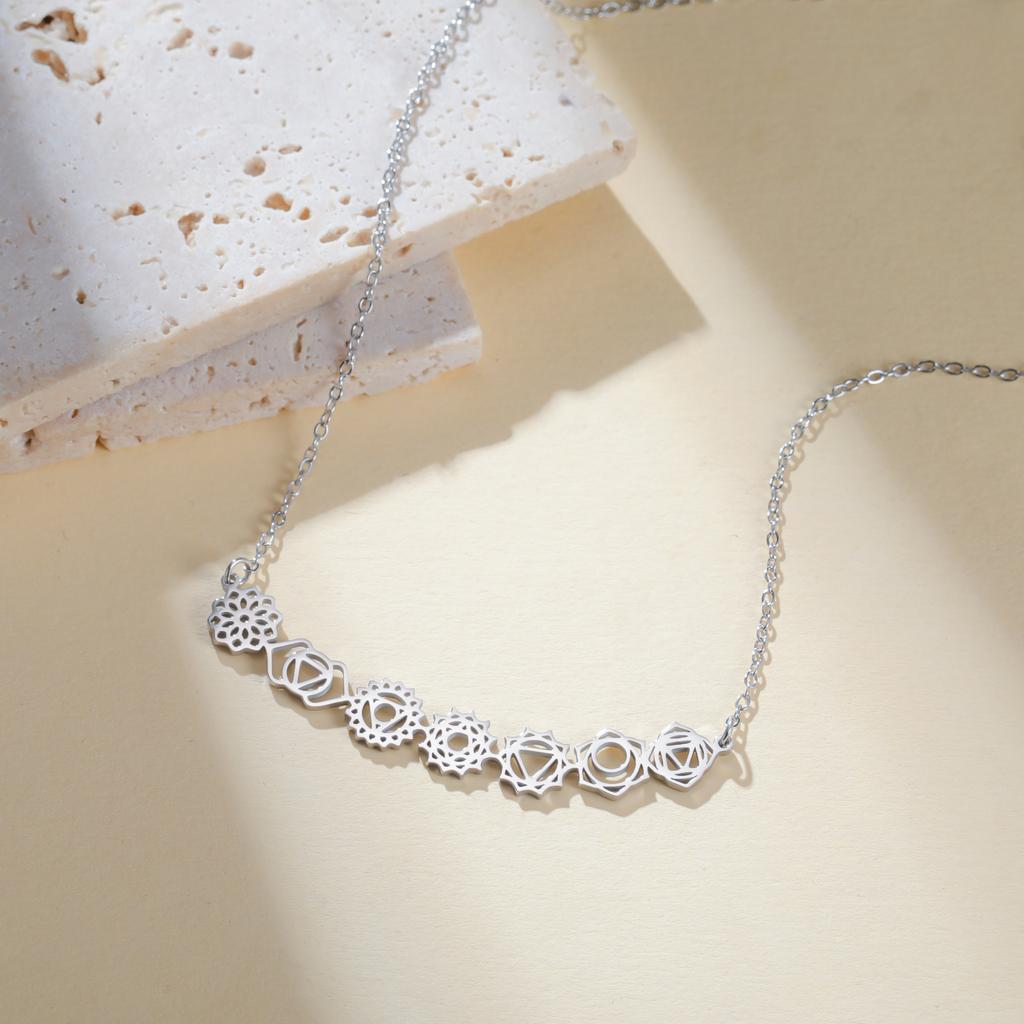 Cazador Yoga 7 Chakra Flower Charms Necklaces Stainless Steel Meditation Jewelry Amulet Women's Necklaces Mother's Day Gifts