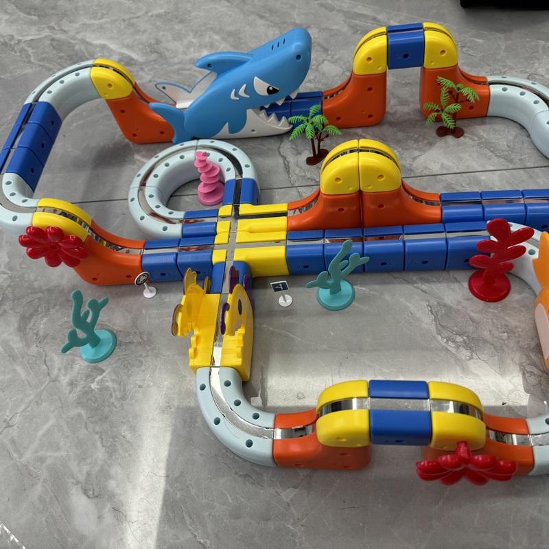 New Diy Magnetic Car Stem Racing Car Ocean Railtrack Set Montessori Motorized Train & Gravity Maze Toy Educational Gift For Kids