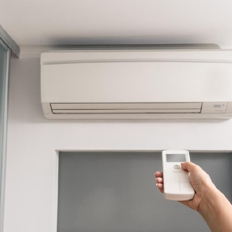 Universal Air Conditioner Remote Control Replacement for 370 RCH-RUY-0 Air Conditioning LCD Remote Controller