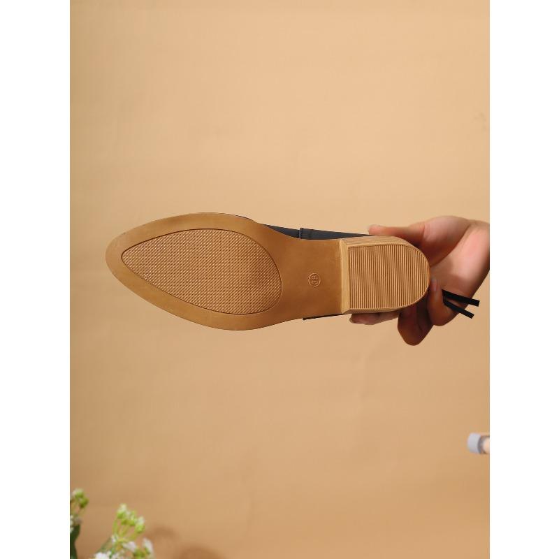 Europejskie i amerykańskie duże rozmiary krótkie rurki gruby obcas buty Martin damskie jesienno-zimowe szpiczaste tylny zamek frędzle cienkie gołe botki