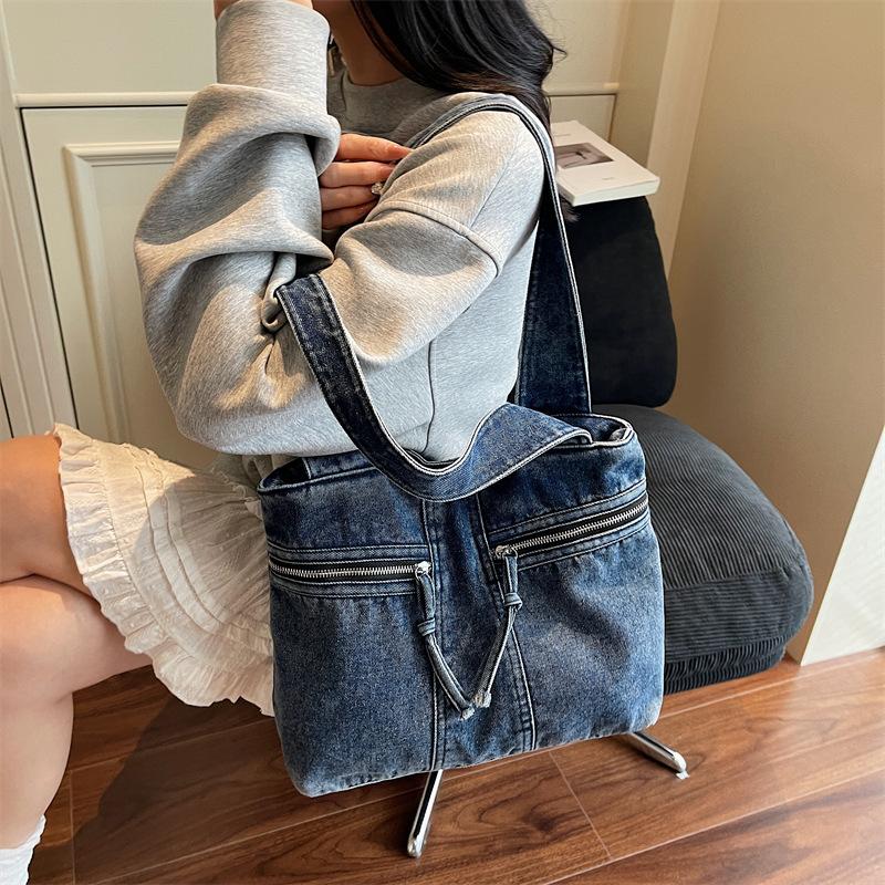 Casual Large-capacity Denim Bag Women's New Versatile Shoulder Bag Commuter Tote Bag