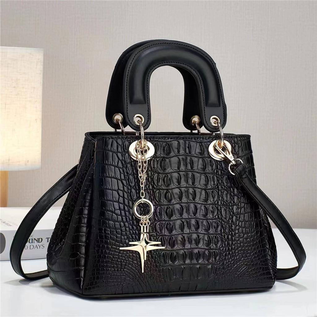 Crocodile Pattern Fashion Women's Handbag Large Capacity Soft Leather Atmospheric Middle-aged Mom Bag
