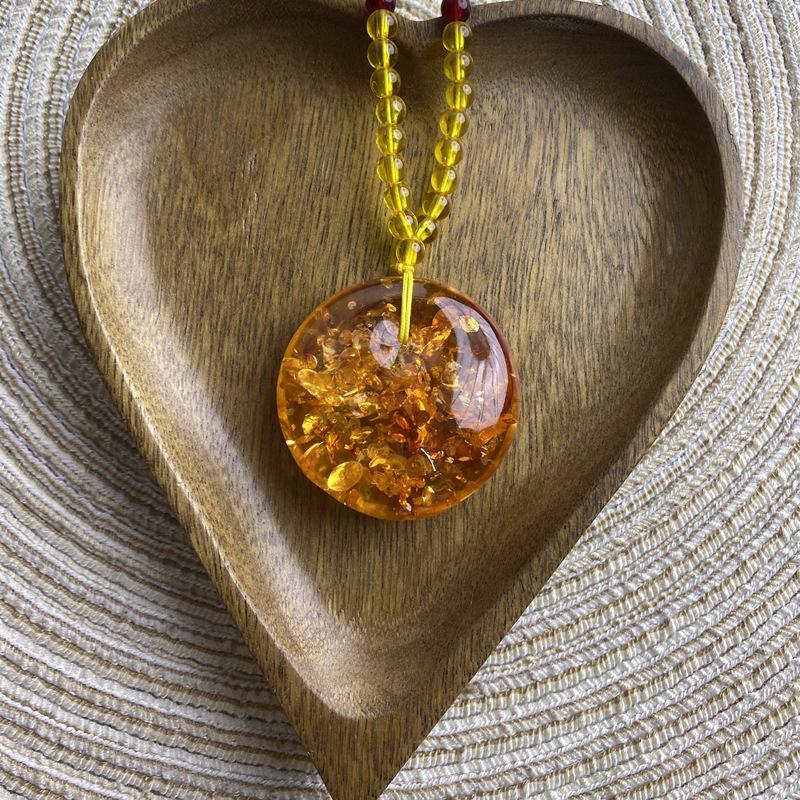 Retro Imitation Amber Necklace For Men And Women Long Pendant Sweater Chain Mother'S Day Gift