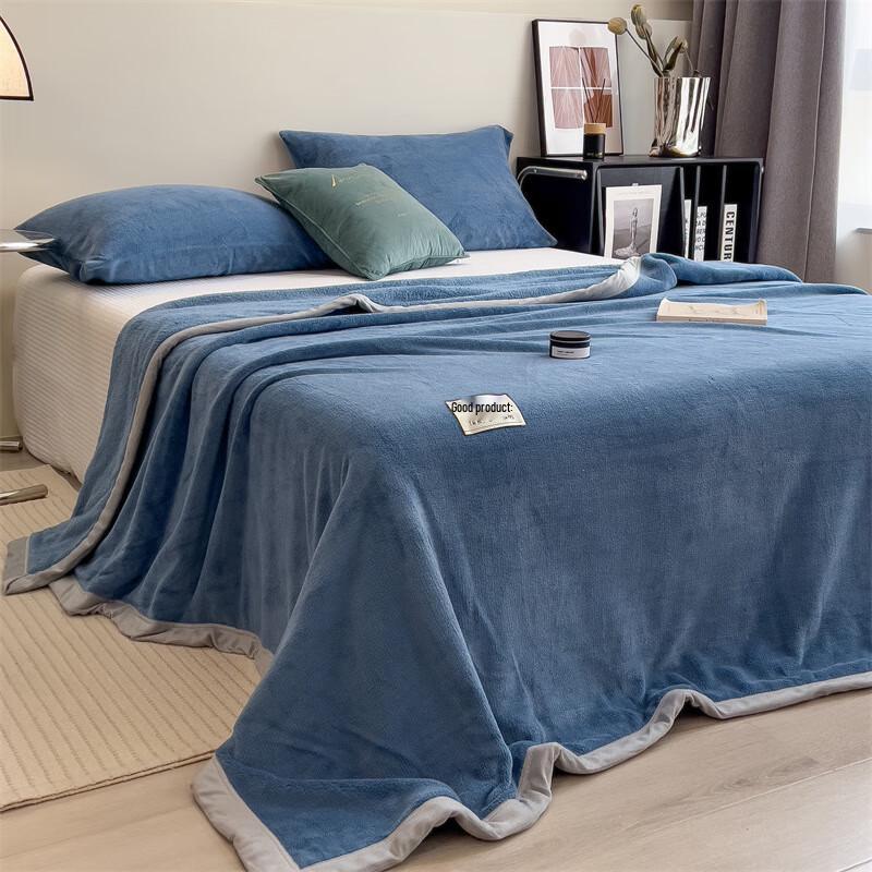 

LISM All-Season Double-Sided Fleece Throw Blanket