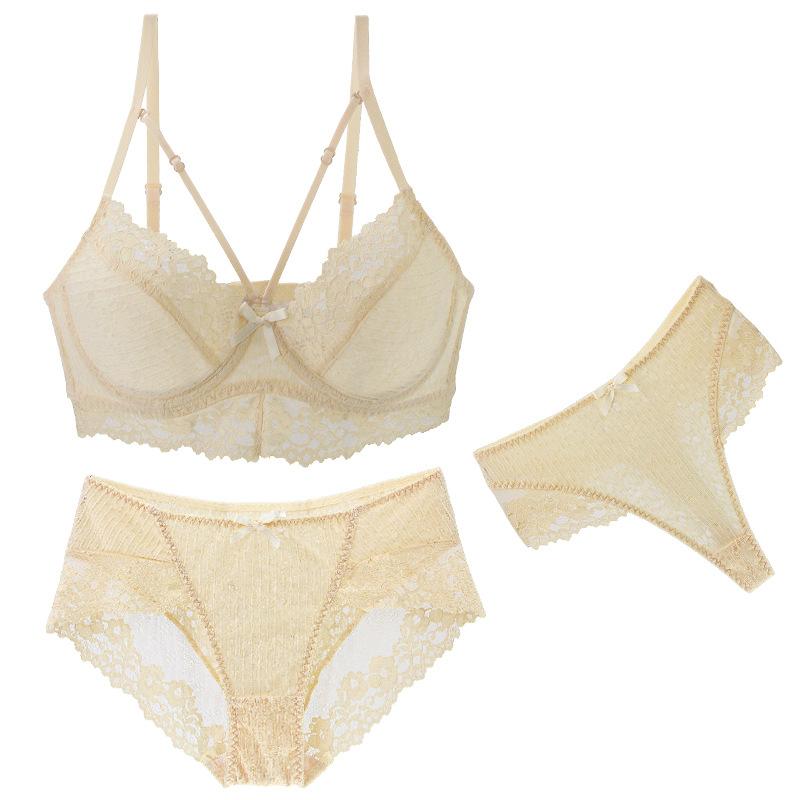 Plus Size Sexy Lingerie Three-Piece Set Lace Trim Breathable Ultra-Thin Bra Set Push-Up and Shaping Bra Skin-Friendly and Comfortable Panties