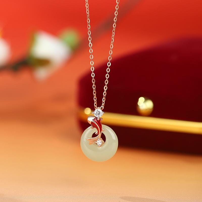 

Ожерелье Хотан Джейд Лаки Кои для женщин, новогодний набор для небольшой толпы, литература и искусство, национальный стиль