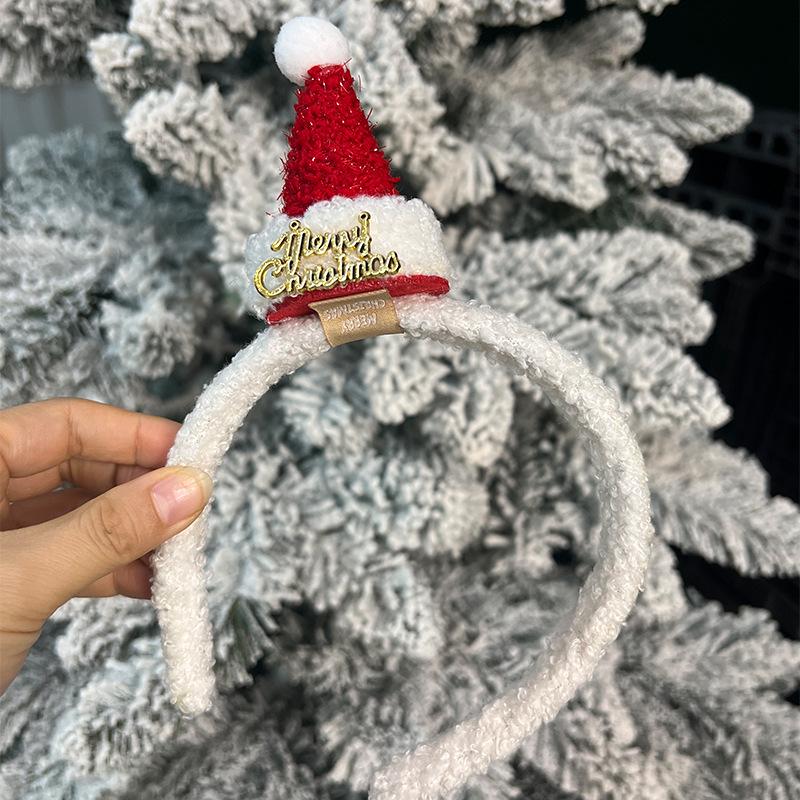 

2025 Christmas Ornament Set: Tree Decorations, Bells, Door Wreath, & Small Car Hangings