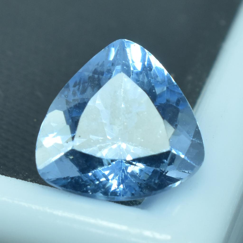 Premium AA+ Blue Sapphire 2.50 Ct Trillion Cut Natural Certified Gemstone
