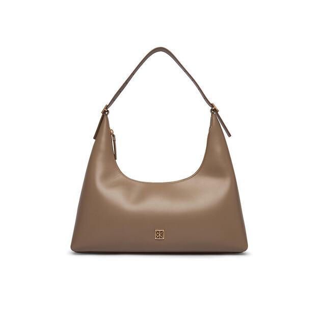Calvin Klein Emblem Hw Lthr Shoulder Bag