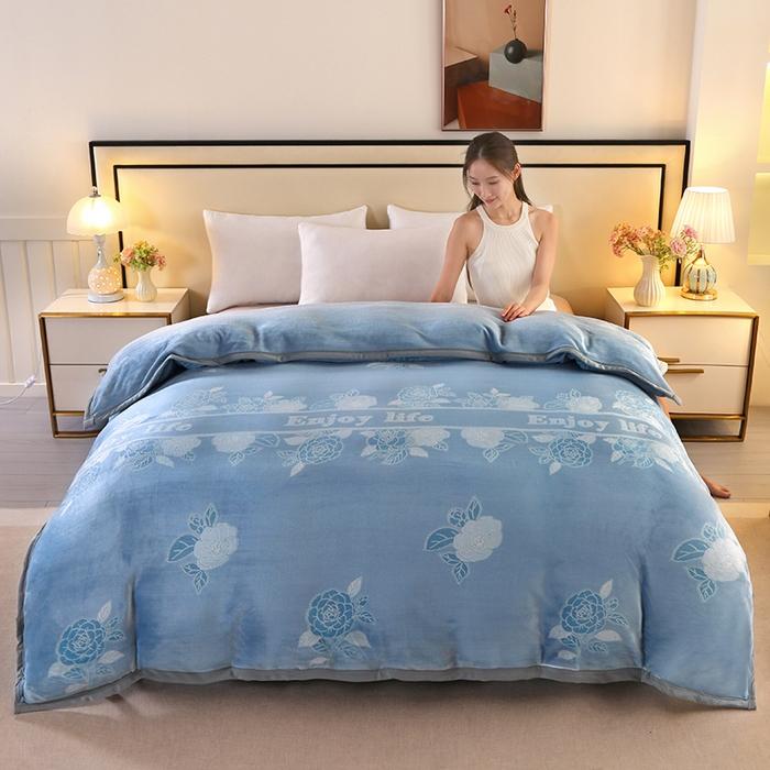 

2025 new carved fleece milk fleece single quilt cover high-end quilt cover thickened warm without pillowcase and sheet 150x200cm 1pcs