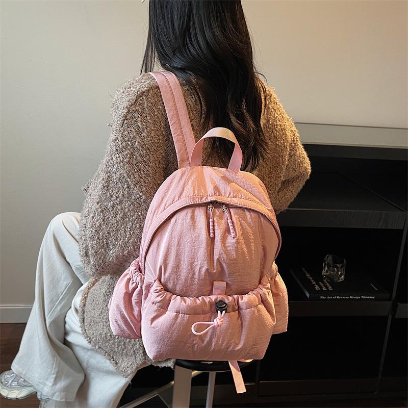 Korean version of large-capacity nylon backpack 2025 autumn new light leisure commuter backpack student bag