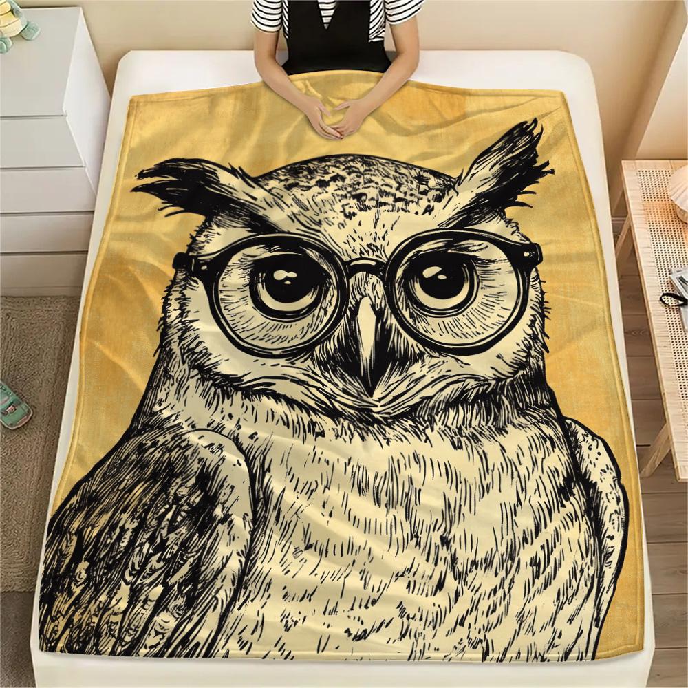 Vintage Owls Print Flannel Blanket, High Quality Comfortable for All Seasons, Home Decor, Warmth and Comfort