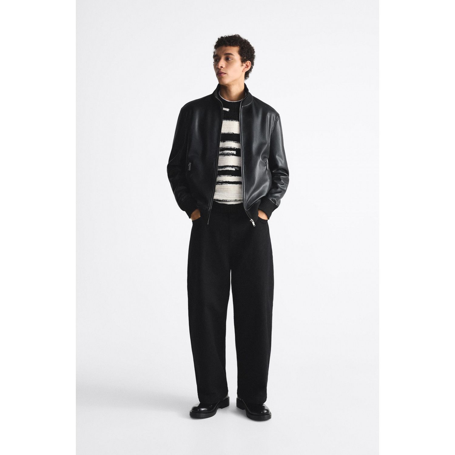 

FAUX LEATHER BOMBER JACKET