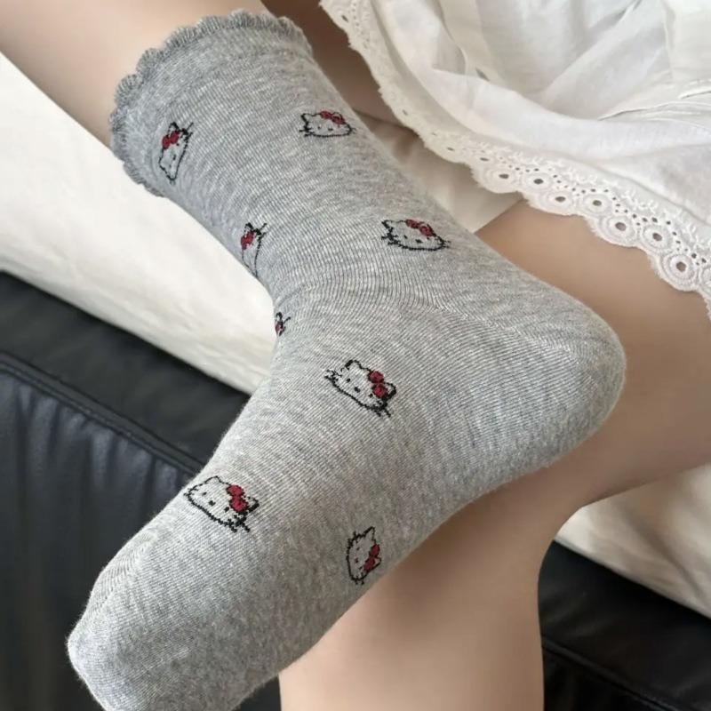 Damen Frühling und Herbst Einfarbig Katze Blasenmaul Spitze College Wind Röhren Plüschsocken