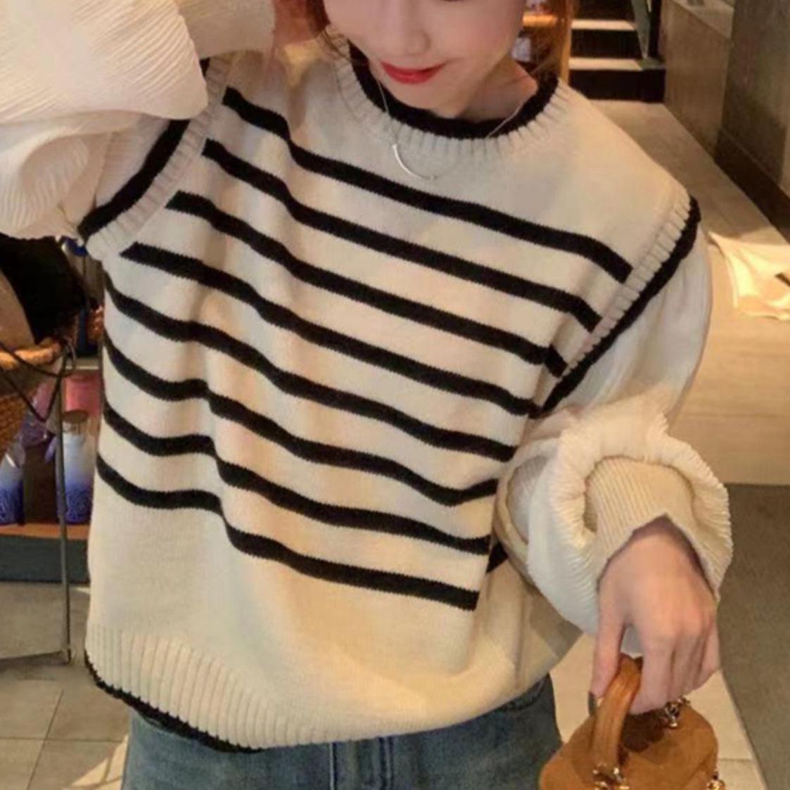 Women s 2024 Black & White Patchwork Striped Two-Piece Sweater Knitwear – Autumn/Winter Korean Puff Sleeve Top One Size
