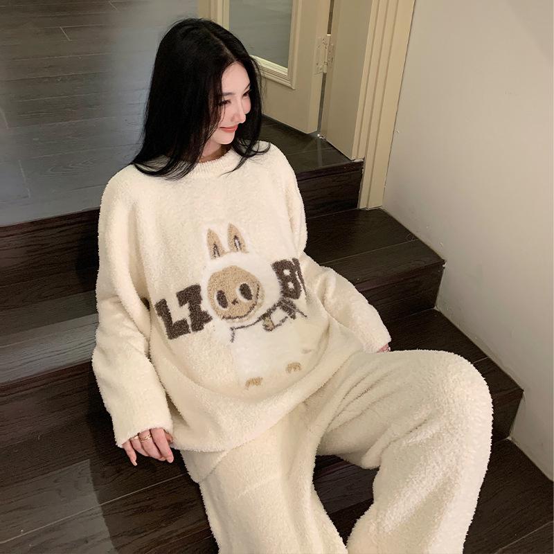 Women's Half-Velvet Pajamas: New Autumn/Winter, Plus Velvet, Thickened, Cute Embroidery, Pullover Design, Cozy Homewear, Suitable for Outdoor Wear.
