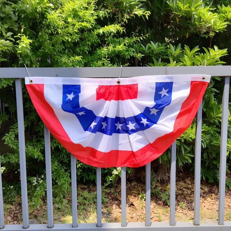 2 divisions Long Lasting Polyester Thematic Flags Wonderful For Continuous Outdoor Shows