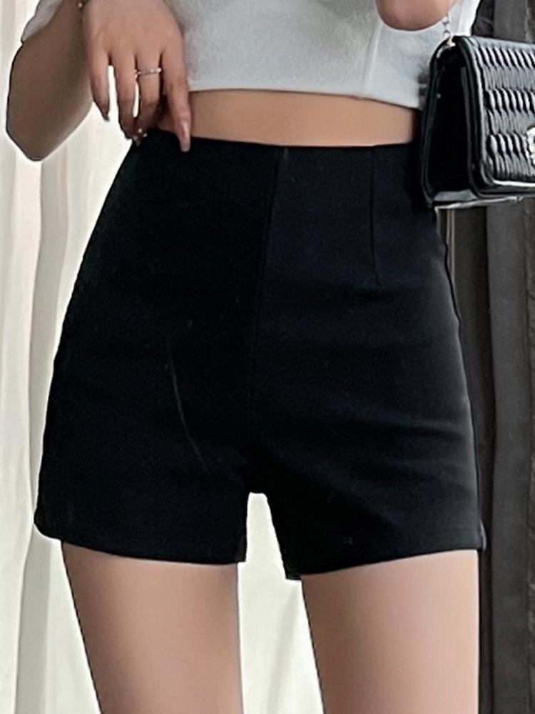 

Женские шорты с высокой талией черного цвета на осень/зиму 2024 - Эластичные, Слим-фит, Идеально подходят к толстовкам M чёрный