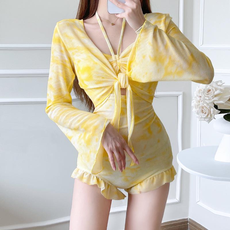2025 Stylish Women's Smudged Whitening Long-Sleeve Two-Piece Swimsuit with Sunscreen Blouse for Summer, Hot Springs, and Students