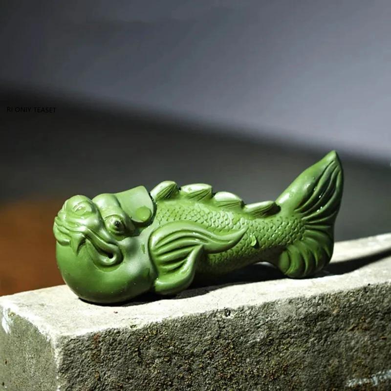 

Yixing Purple Clay Tea Pet Lucky Fish Statue Ornament Handmade Doll Tea Set Decoration 12.4x4.3x4.1cm
