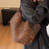 Lazy Suede Underarm Large Bag Women's 2025 New Fashion Commuter Large-Capacity Shoulder Tote Bag
