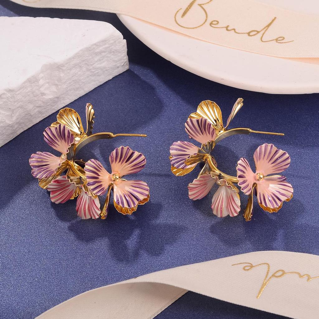 European and American High-End Exquisite Fashion Flower C-Shaped Earrings