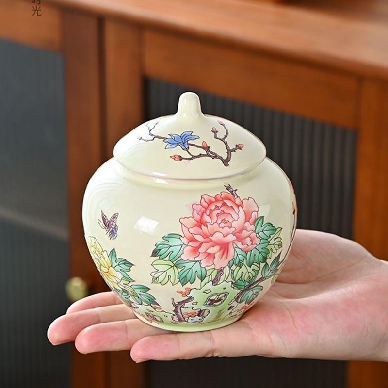 Chinese-style Ceramic Peony Tea Canister Portable and Moisture-proof Also for Candy Home Nuts Coffee Beans and Herbal Storage