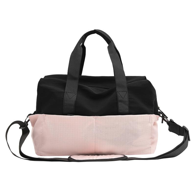 

Fitness Bag Women s Large Capacity Yoga Bag Sports Shoulder Bag Duffel Bag рожевий